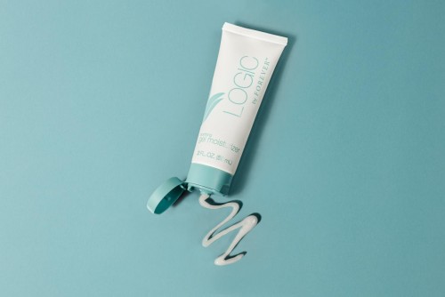 Logic by Forever™ Soothing Gel Moisturizer