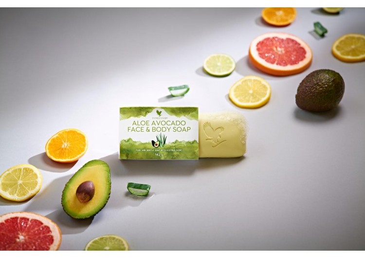 SEIFENGLÜCK PUR MIT DER ALOE AVOCADO FACE & BODY SOAP : SANFT, ERFRISCHEND, REICHHALTIG