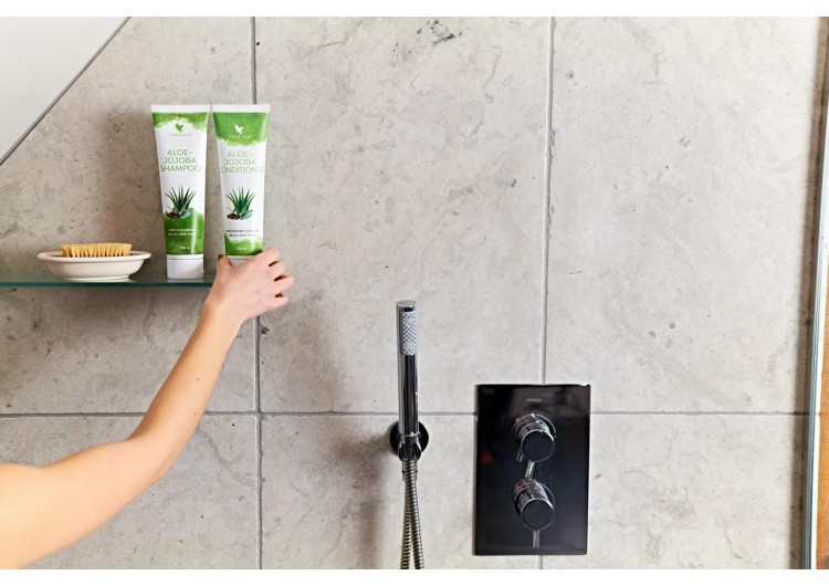 PERFETTA CURA DEI TUOI CAPELLI CON ALOE VERA !