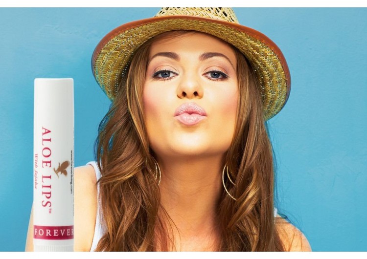 FOREVER ALOE LIPS™ : LA MEILLEURE CHOSE QUI POUVAIT ARRIVER À TES LÈVRES