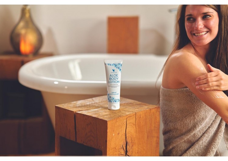 ALOHA ALOE ! LA LOZIONE PER IL CORPO PER LA CURA QUOTIDIANA : CON MOLTA ALOE VERA !