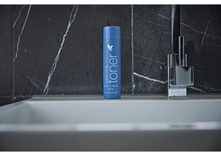 DAS BESTE GESICHTSWASSER : DER BALANCING TONER