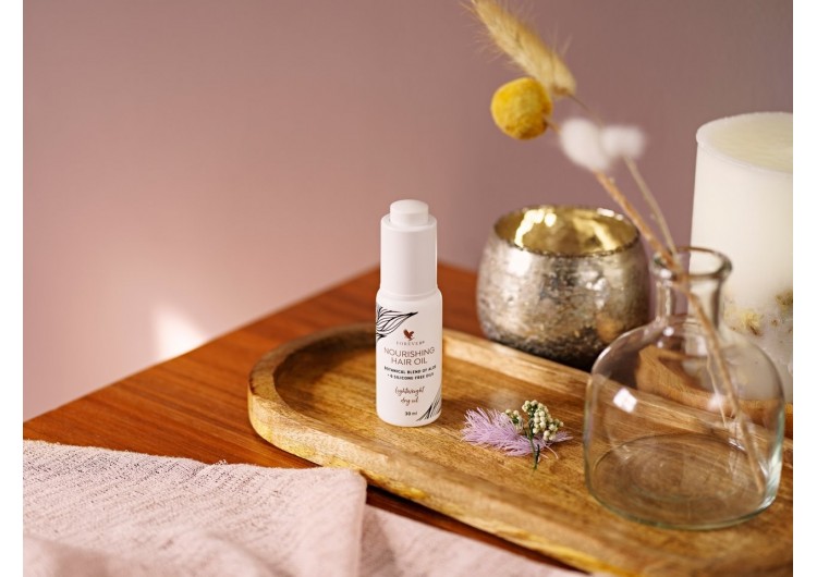 NOURISHING HAIR OIL : LA RÉVOLUTION DE SOINS CAPILLAIRES
